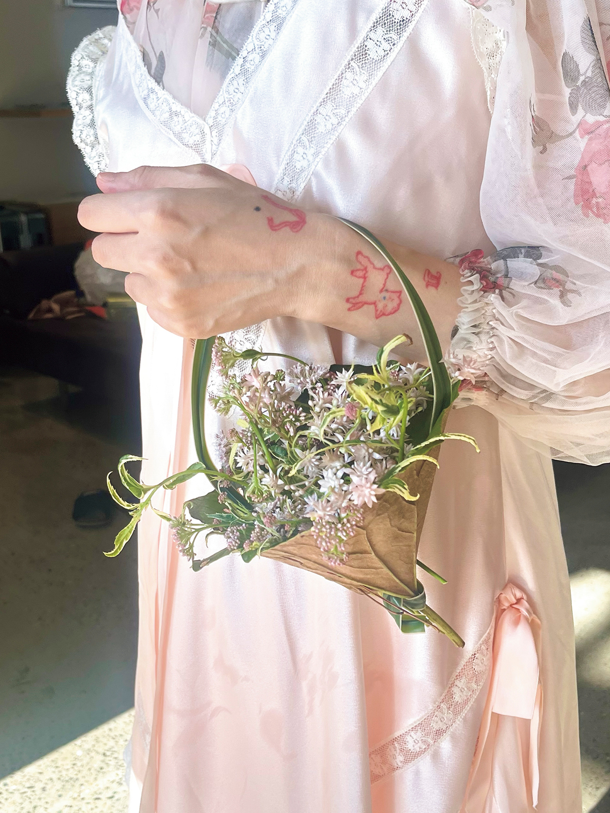 『無題』「ブランドのバッグより、花畑バッグでお出かけしたほうがカワイイとほめられます」