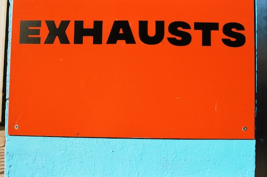 数々のブランドとの協業で注目の写真家、クリス・ローズの国内初個展