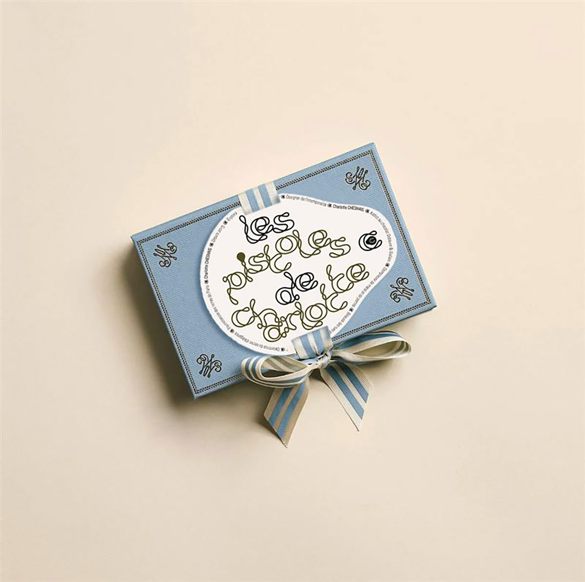 青山店限定チョコレート（24枚入り）