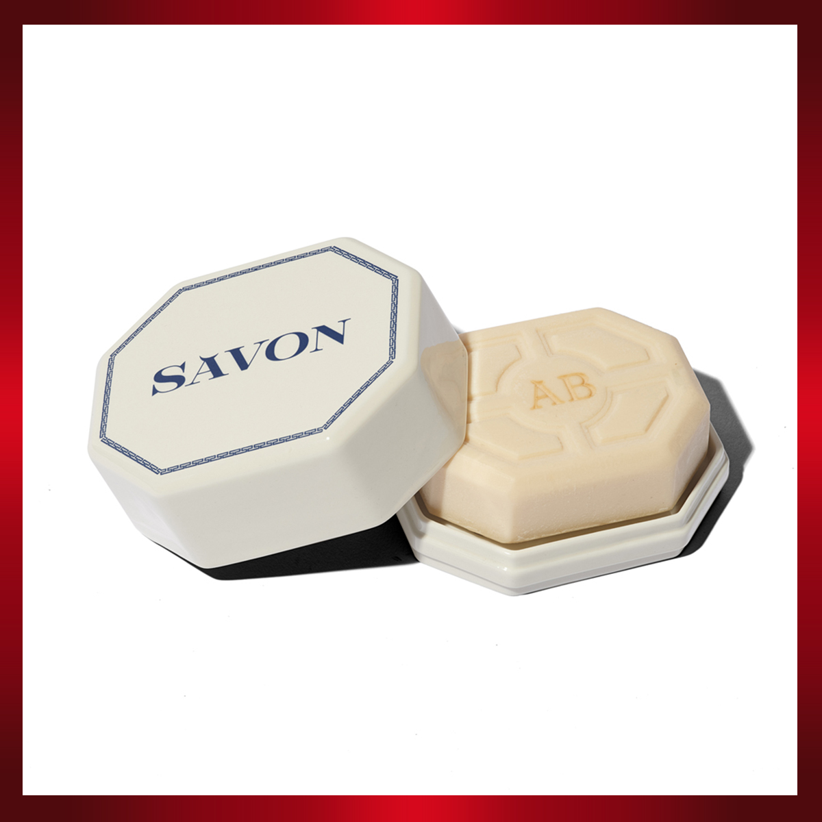 ソープホルダー ¥13,750 ソープ ¥5,170／Officine Universelle Buly（ビュリージャパン https://buly1803.jp/）