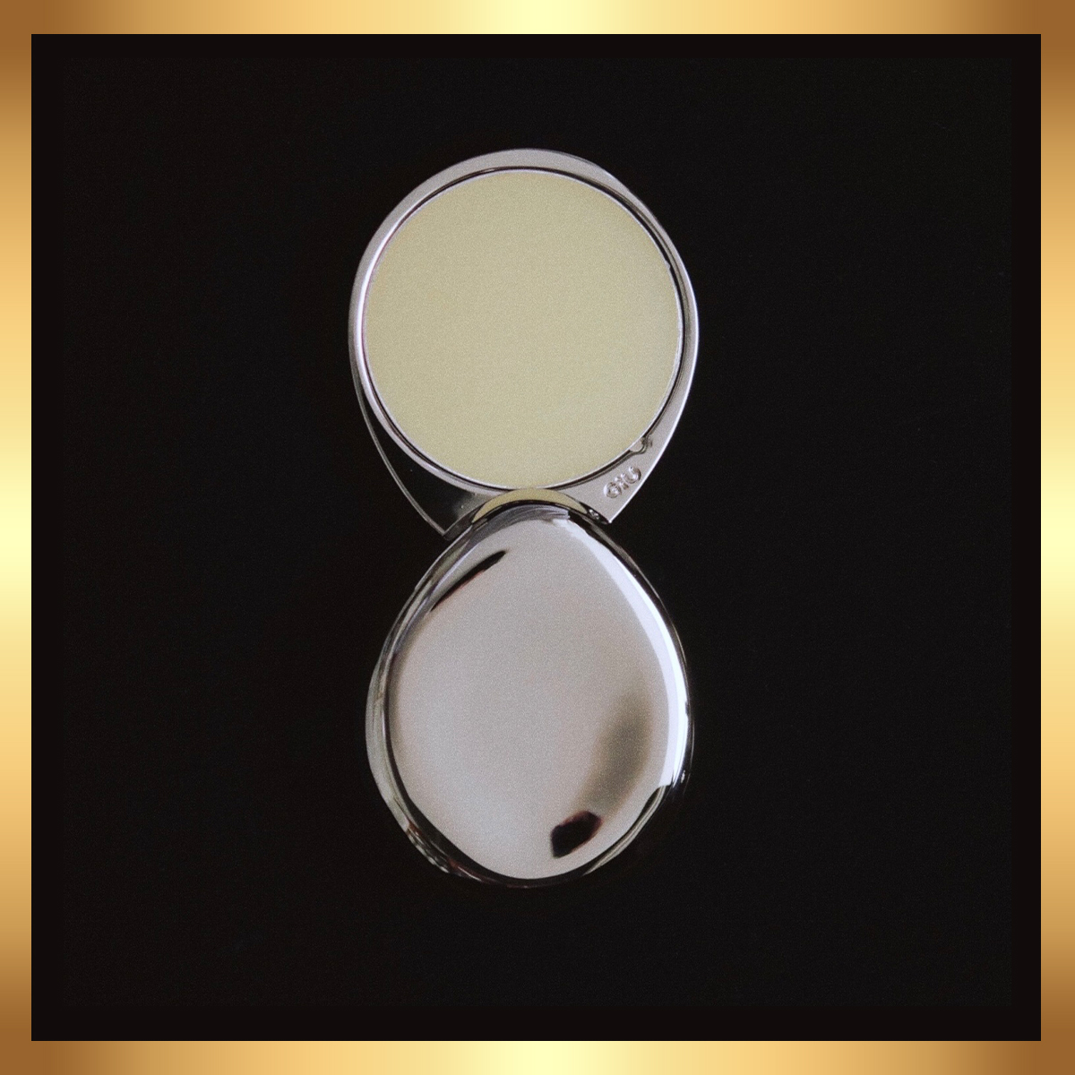 ユア バーム ケース+リフィル セット ¥8,250／GiU（ギウ https://giuofficial.com/）