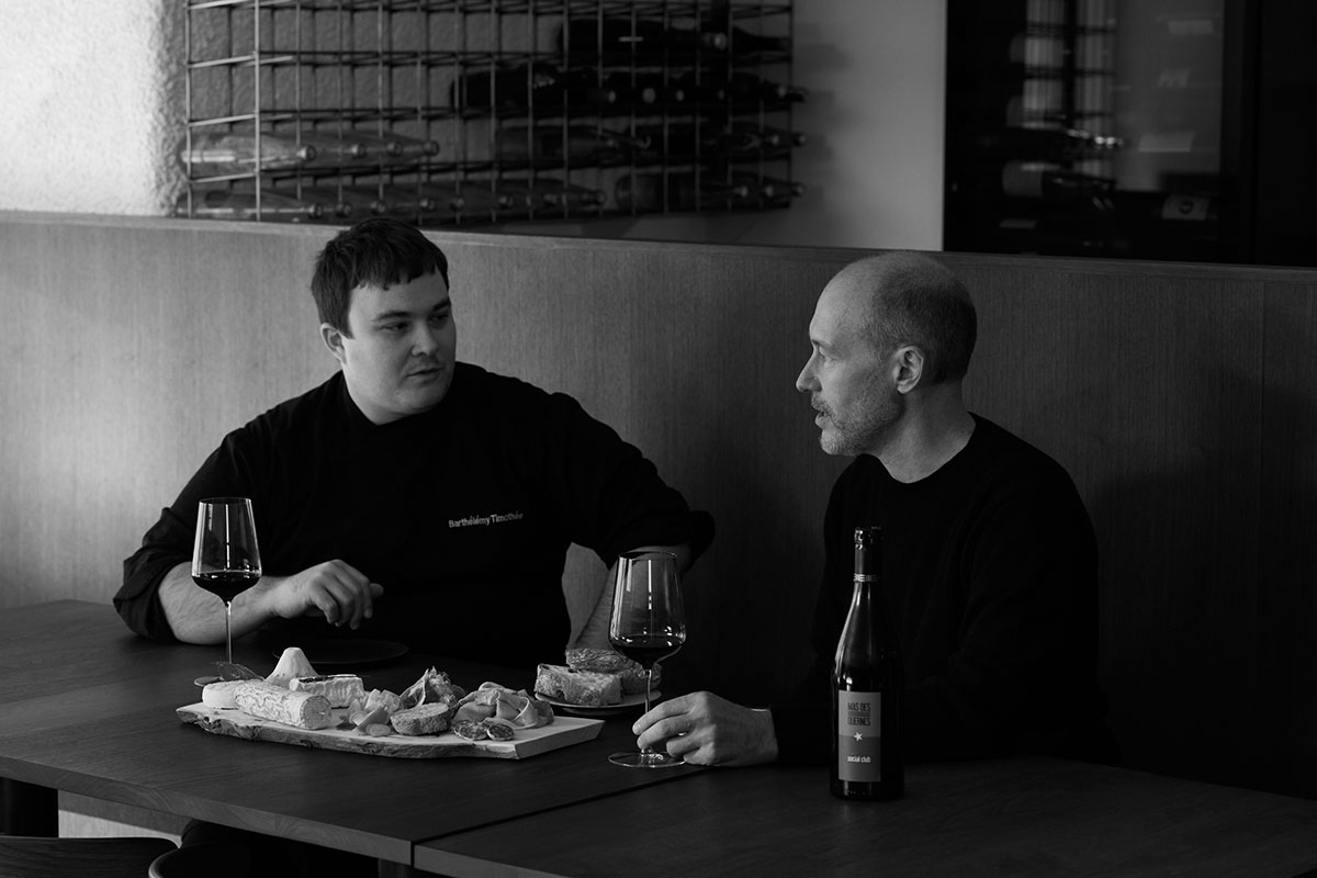 左: シェフのティモテ・バルテレミー 右: 代表のギヨーム・デュペリエ