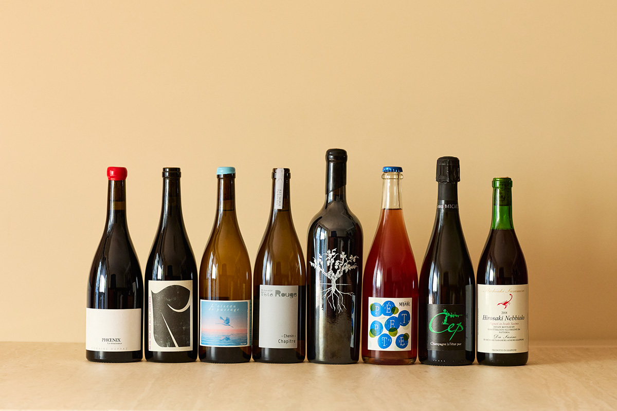 グラスワイン 1杯¥1,500〜 ボトルワイン ¥6,000〜