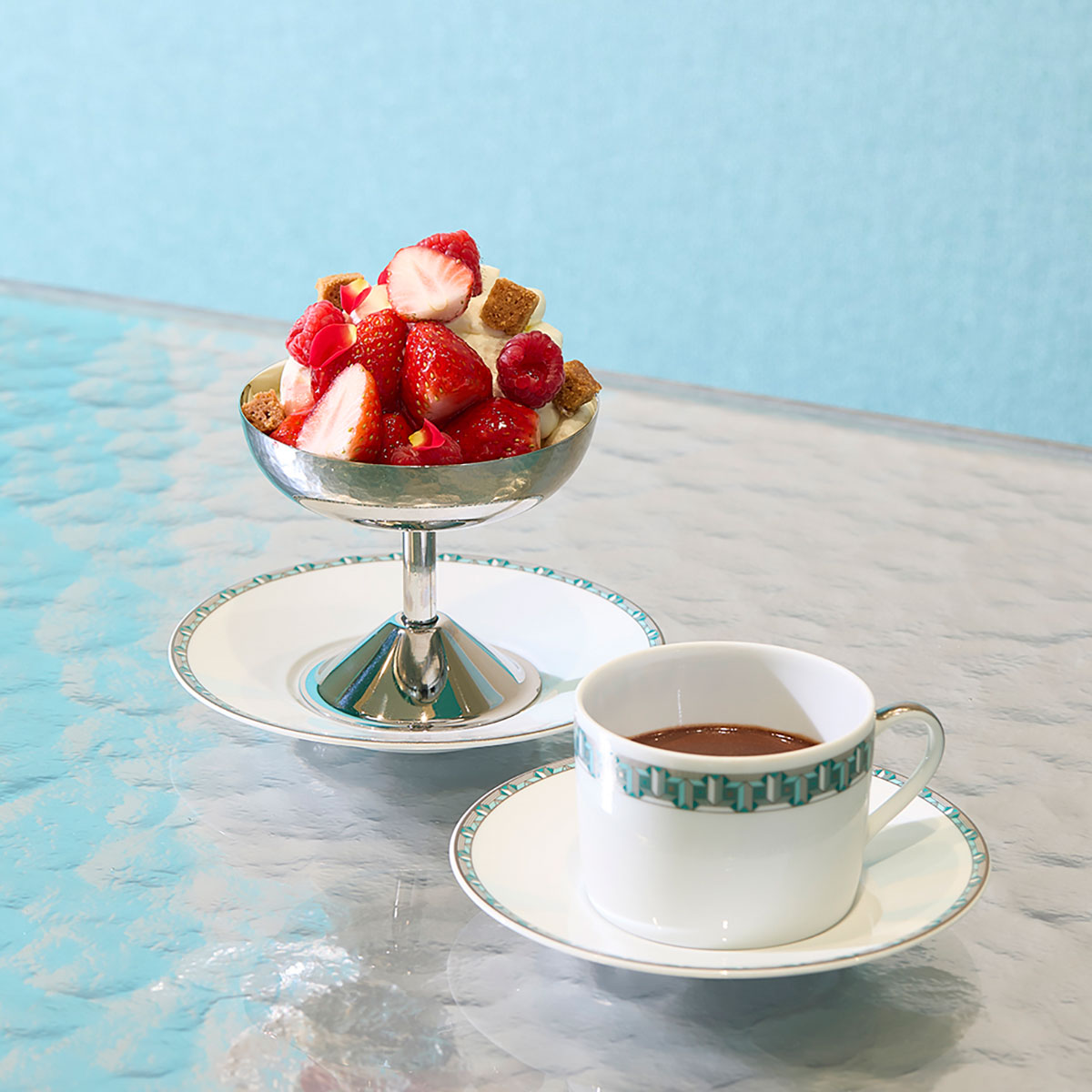 ショコラショー(ストロベリートッピング クリーム付き)¥2,500