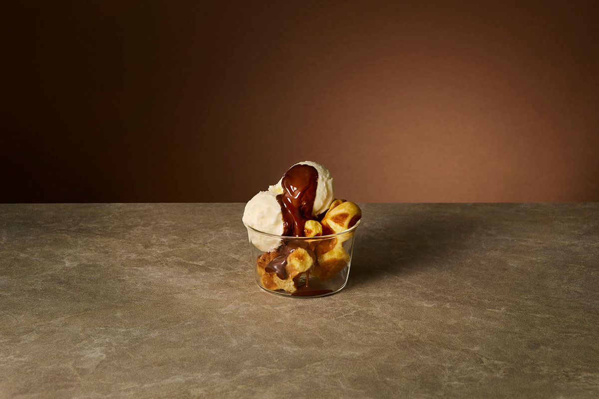 ワッフルパフェ チョコレート ¥770 ※対象店舗にて提供