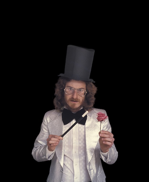 『マジシャン』 1979 © Alfredo Jaar