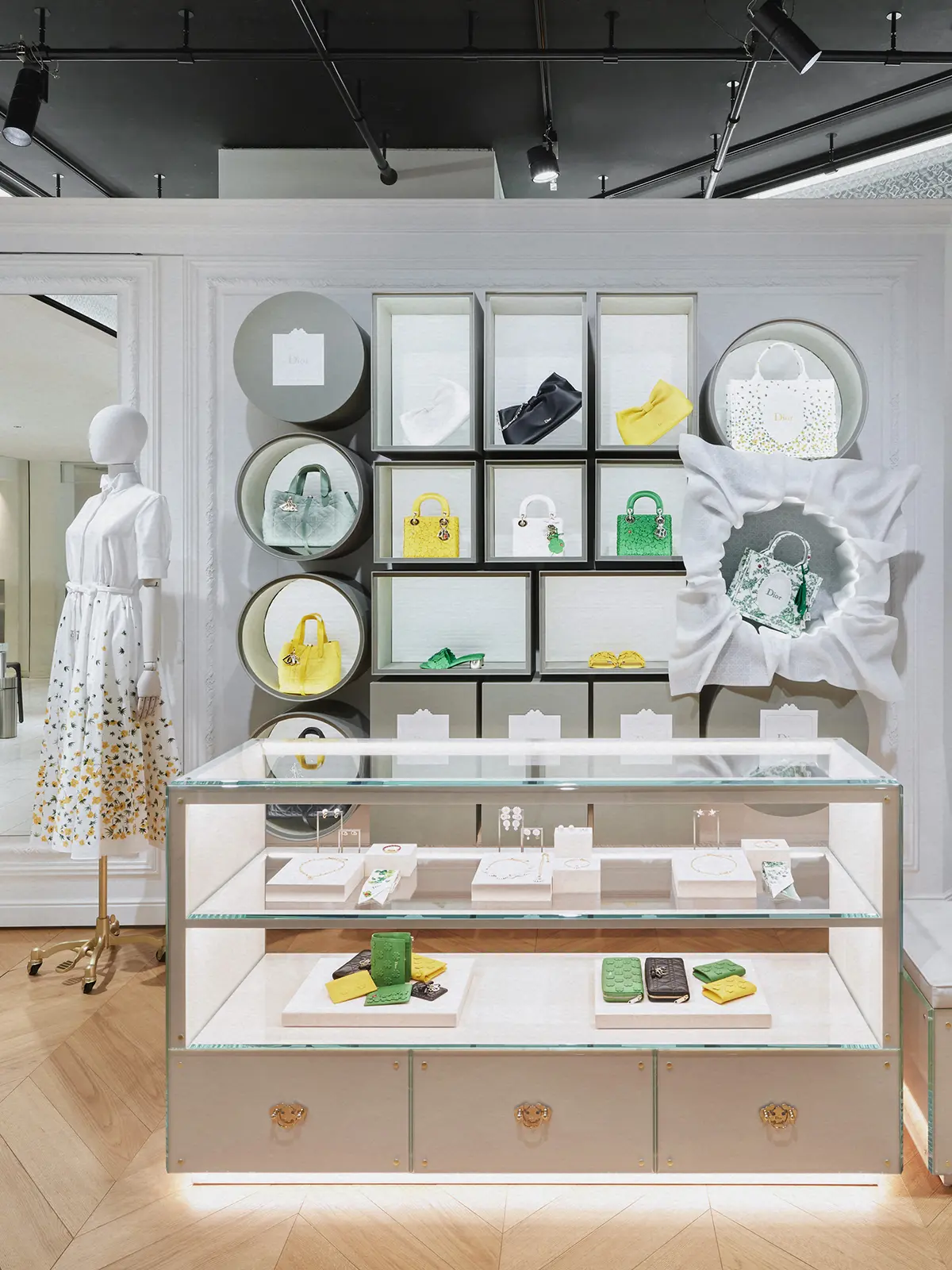 ディオール」ジョナサン・アンダーソンによる初コレクションの