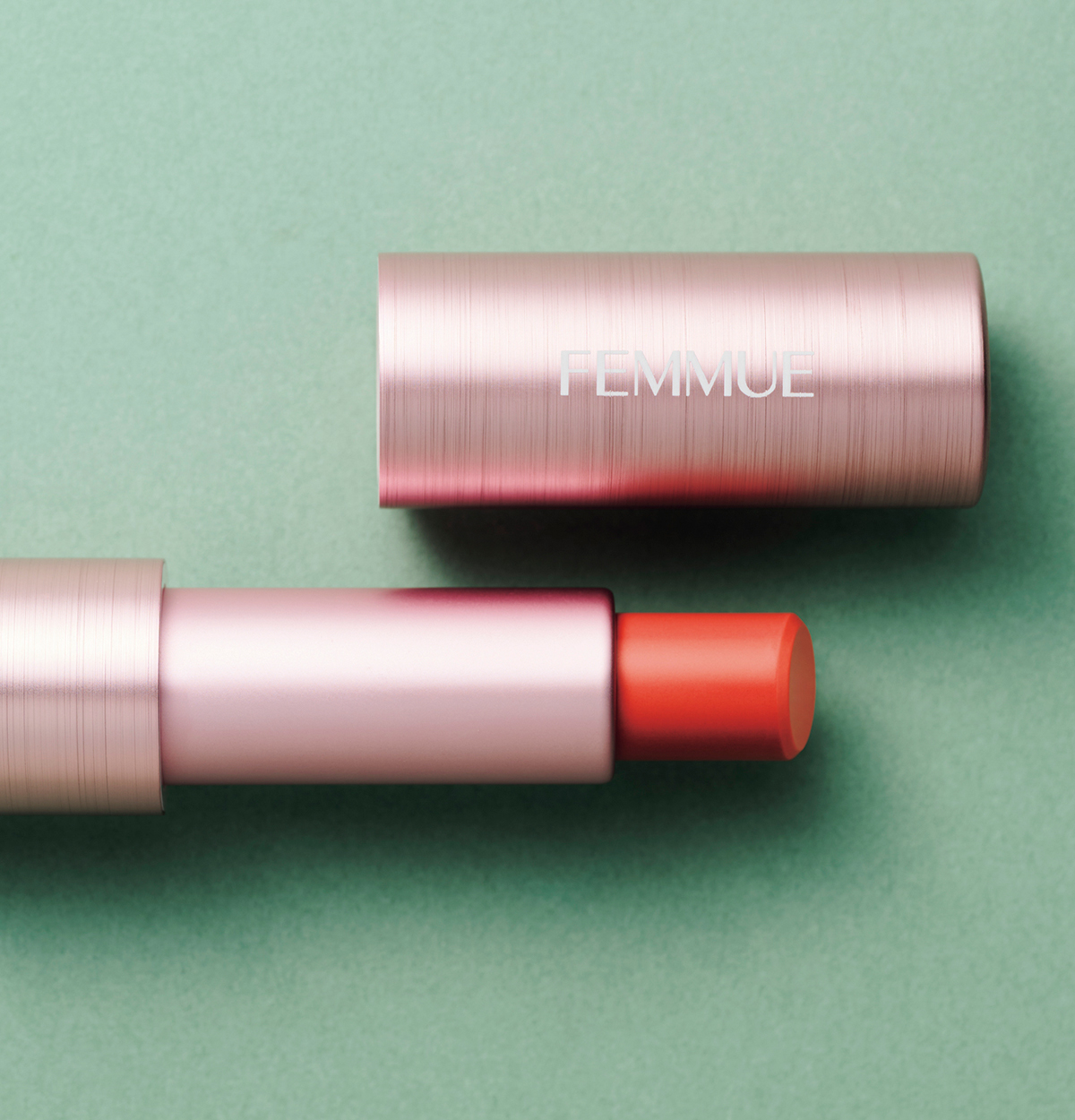 ファミュ ル・ルージュ
903 ￥3,410（2月25日発売）／Femmue（アリエルトレーディング）