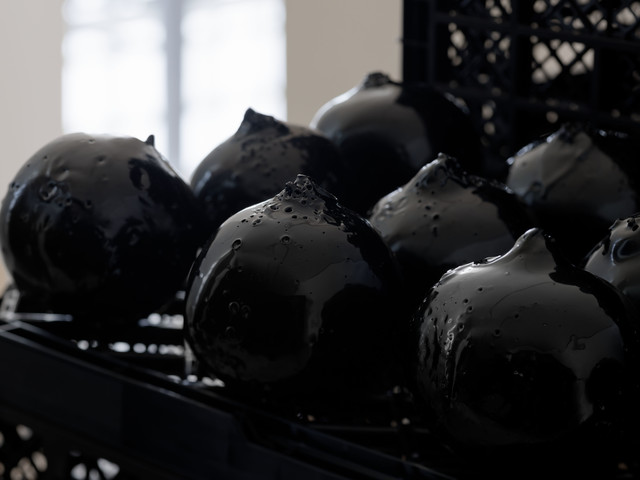 「Obol」展示風景(2026年) © Nacása& Partners Inc./ Courtesy of Fondation dentreprise Hermes