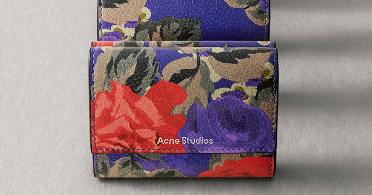 最強開運日に迎えたい！ 「アクネ ストゥディオズ」が新作ウォレット