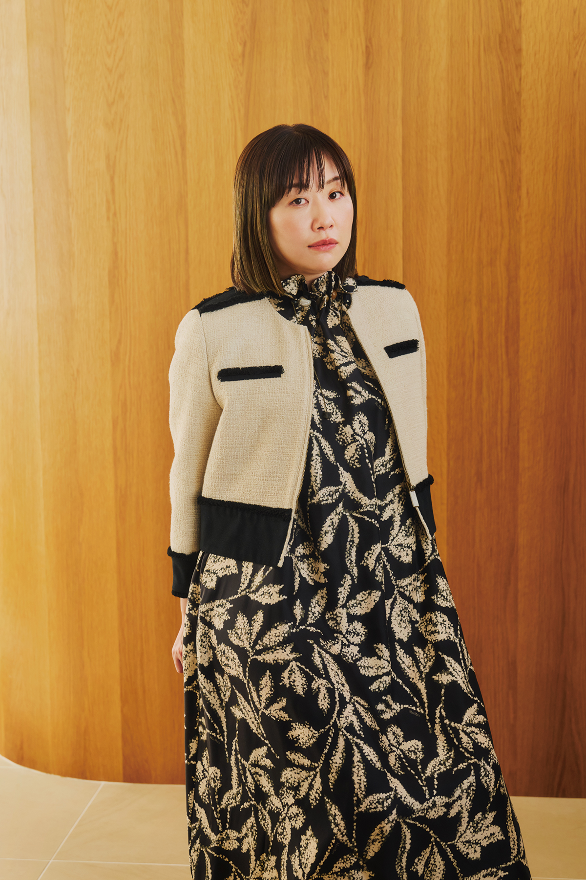 ジャケット￥282,700　ドレス￥336,000／ともにMax Mara（マックスマーラ ジャパン）