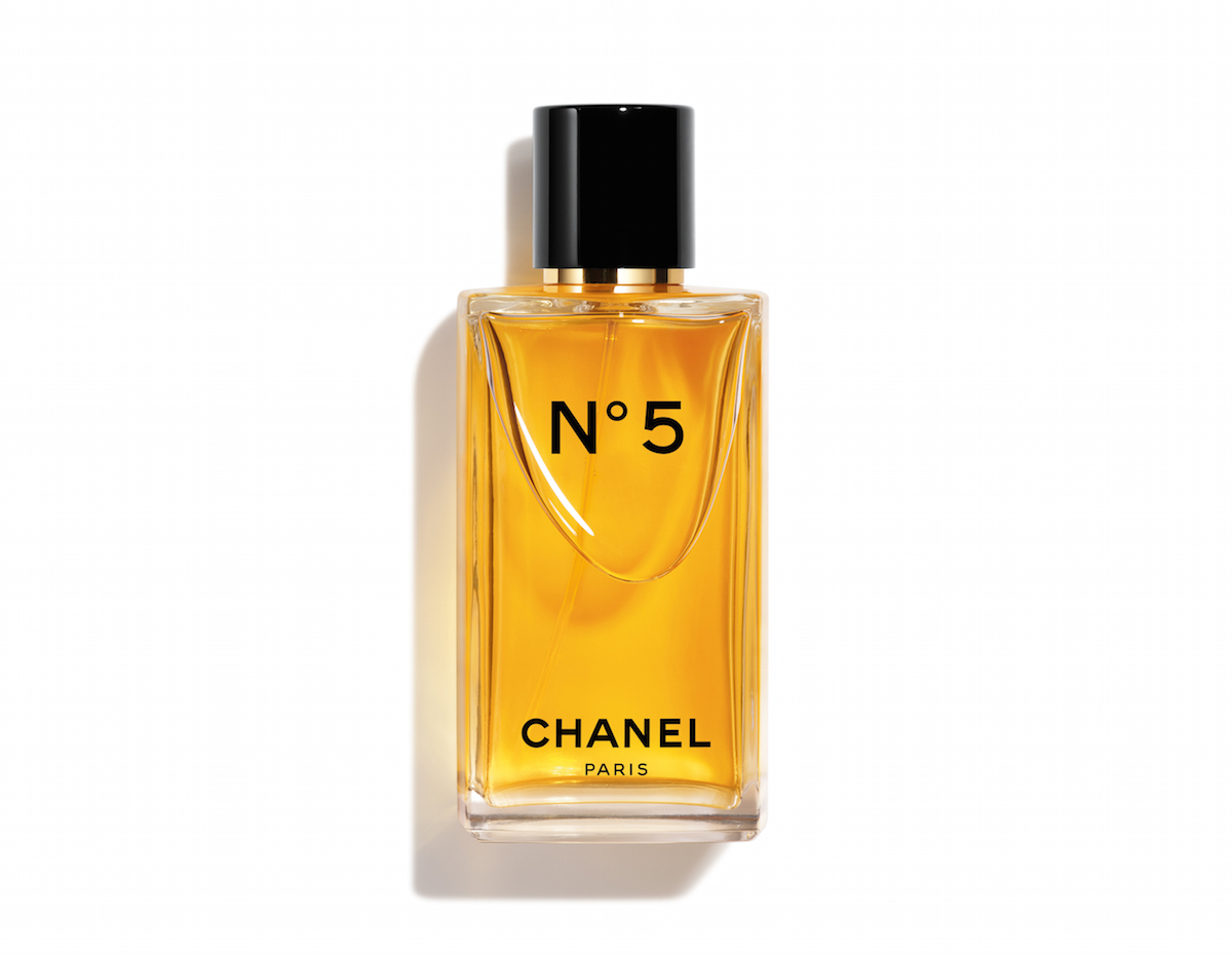 シャネル N°5 オードゥ トワレット 75ml ¥24,860、150ml ¥34,540