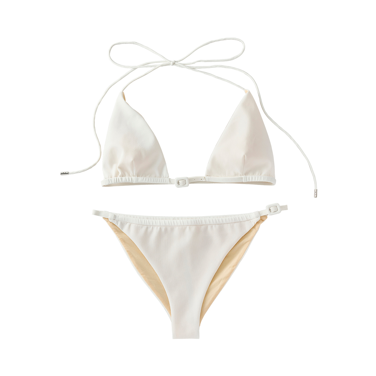 ミニマルなシルエットのスイムウェア¥71,000／Courrèges（エドストローム オフィス）