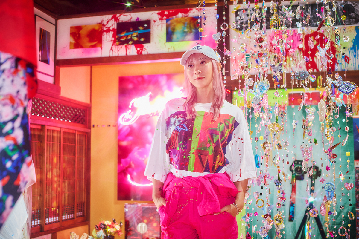 制作中の展覧会場にて。（portrait : kisimari）