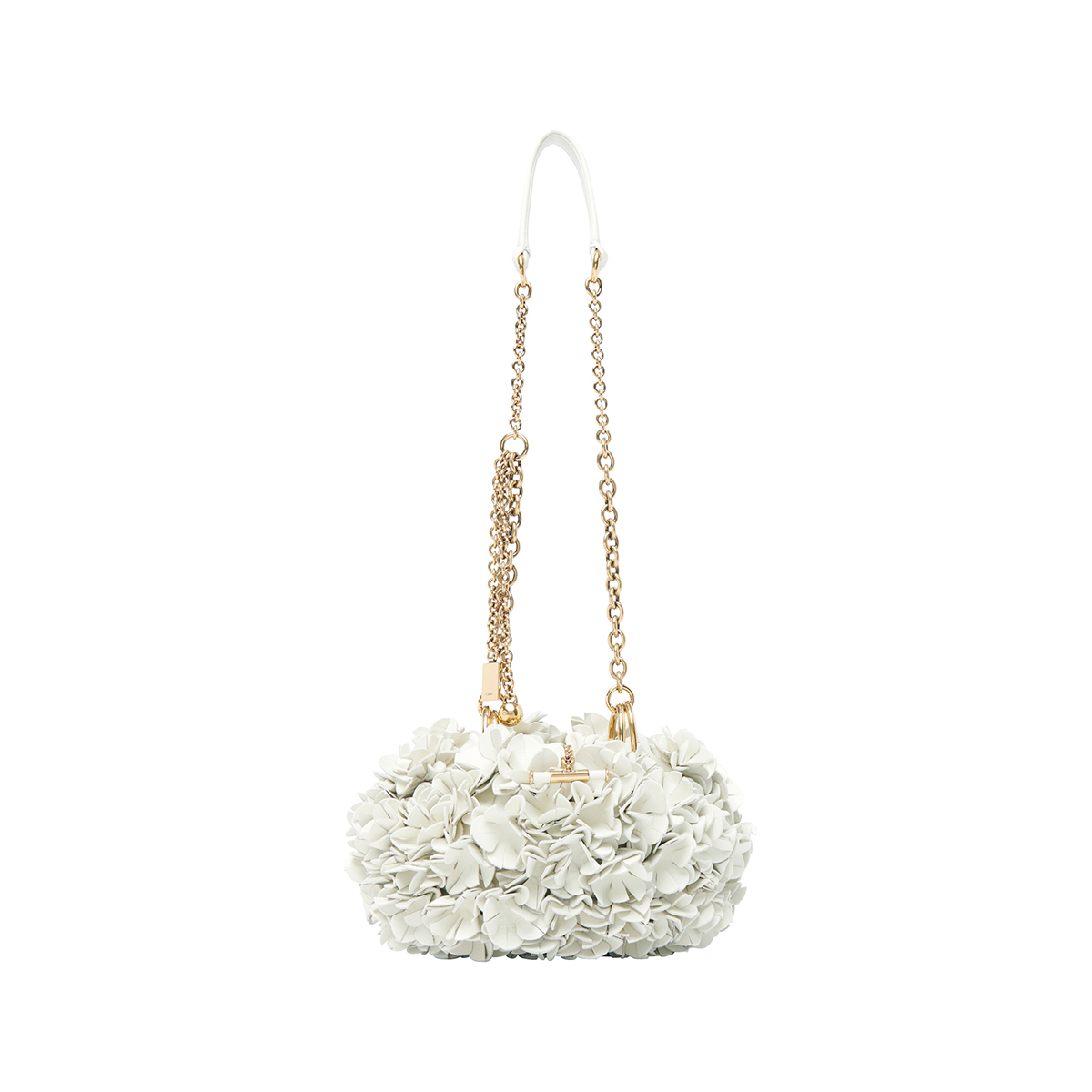 立体的な花を配したバッグ（H15.5×W28×D24cm）¥864,600／Chloé（クロエ カスタマーリレーションズ）