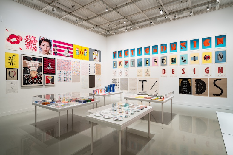 展示風景より。撮影：加藤健