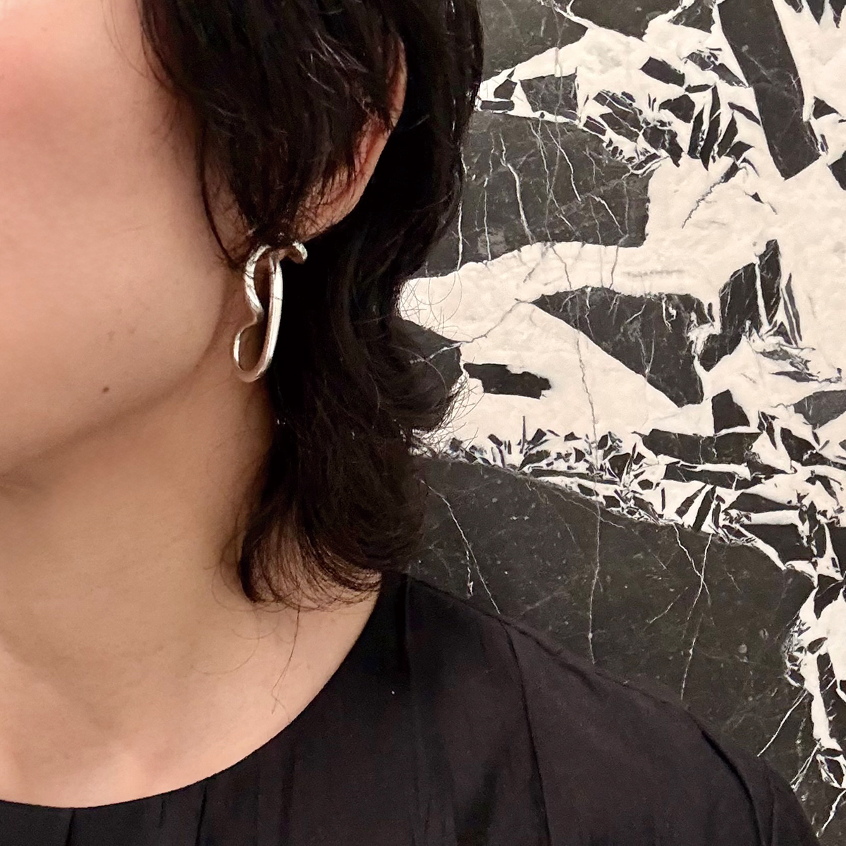 ピアス（SV）¥52,800／ BLANC IRIS（ブランイリス・ジャポン）