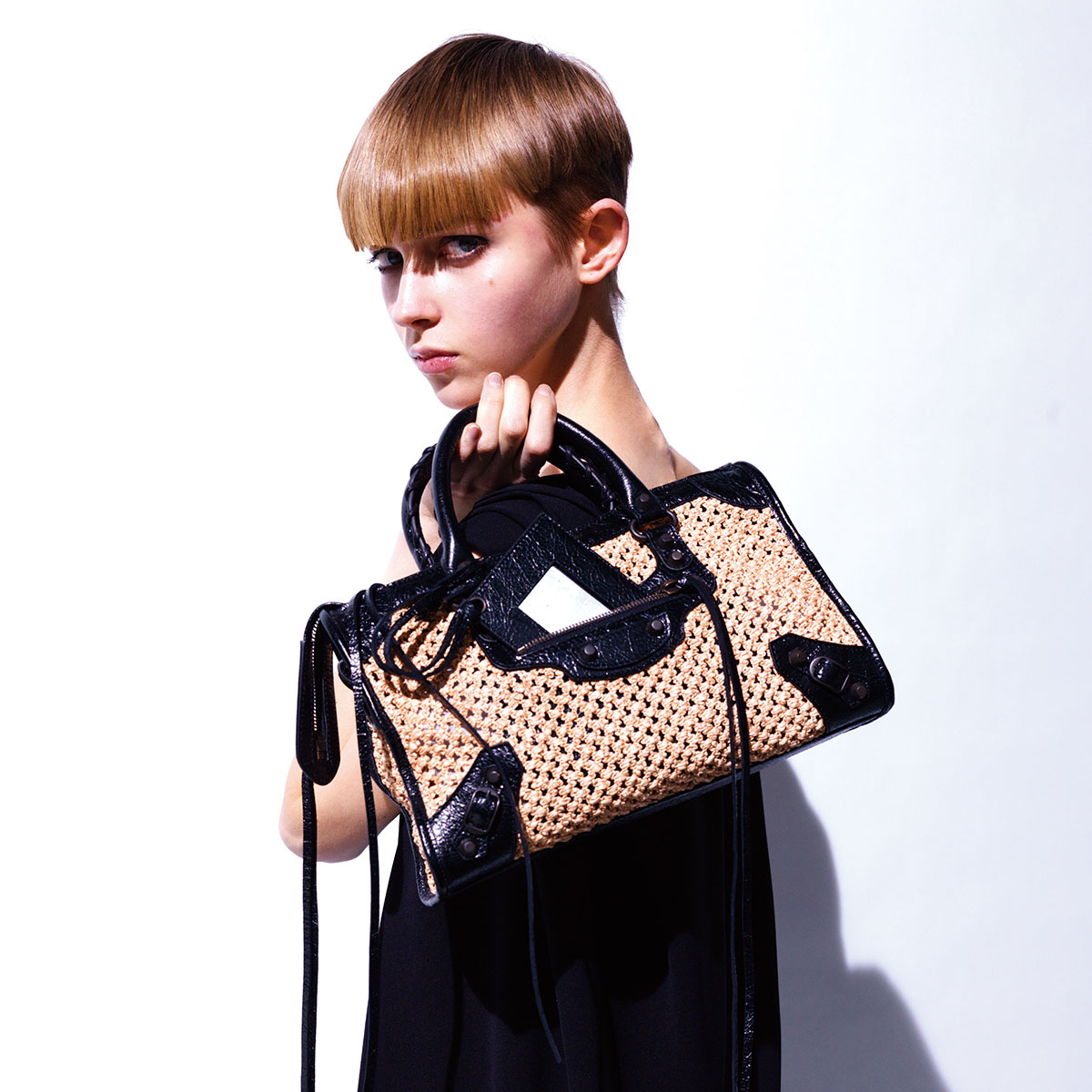 新生バレンシアガ、溢れる鼓動を感じて