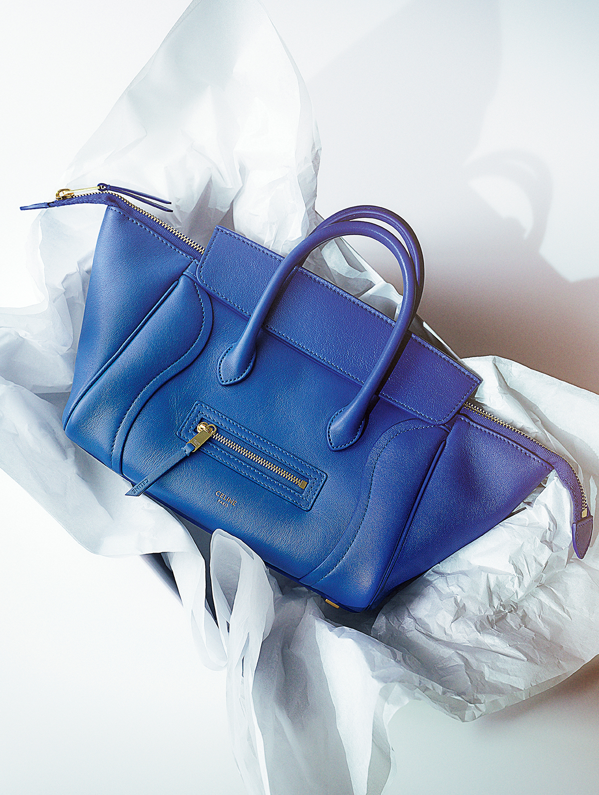 バッグ（H15.5×W24×D11cm）￥517,000（予定価格）／Celine（セリーヌ ジャパン）