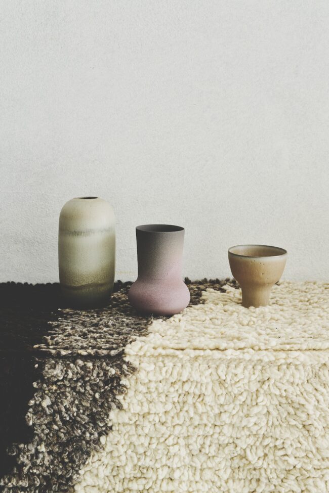 フラワーベース（左から）￥38,500 ￥33,000 ￥16,500