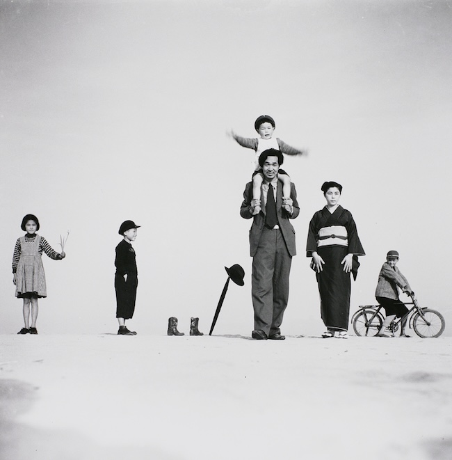 植田正治『パパとママとコドモたち』「綴り方・私の家族」より1949年 東京都写真美術館収蔵