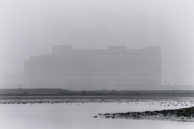 稲越功一「記憶都市」より　1986年 東京都写真美術館収蔵