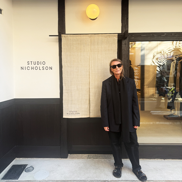 きよ！  新品♪STUDIO NICHOLSON定価約4万円 百貨店 スタジオ ニコルソン京都店が誕生！ 創設者ニック・ウェイクマンが語る