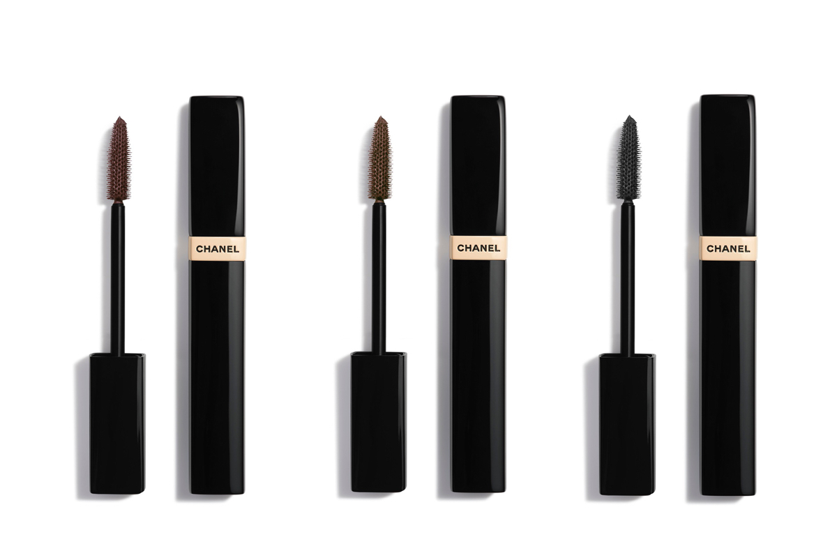 左から: レ ベージュ マスカラ ゴールデン ブラウン ¥7,480（5/8限定発売）、同 ディープ ブラウン、同 ブラック 各¥7,480（ともに5/8発売）