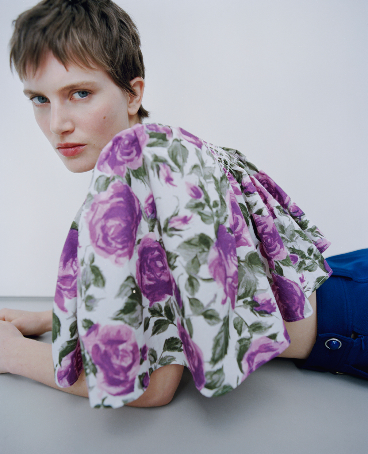 トップ￥308,000　パンツ￥180,400／ともにChloé（クロエ カスタマーリレーションズ）