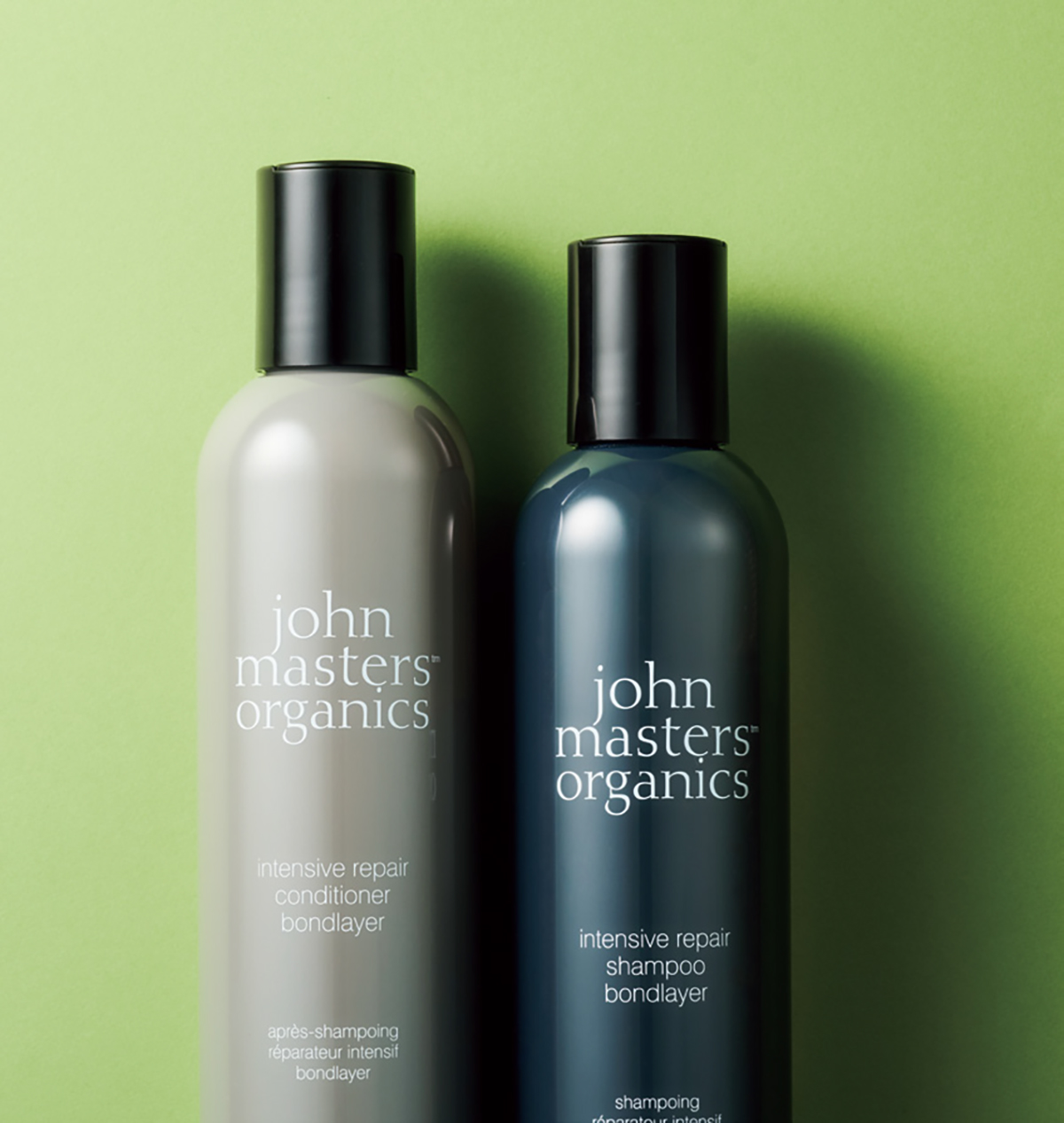 右から：ボンドレイヤーシャンプー、同コンディショナー　右から：236ml ￥3,960、236ml ￥4,180／John Masters Organics（ジョンマスターオーガニック）