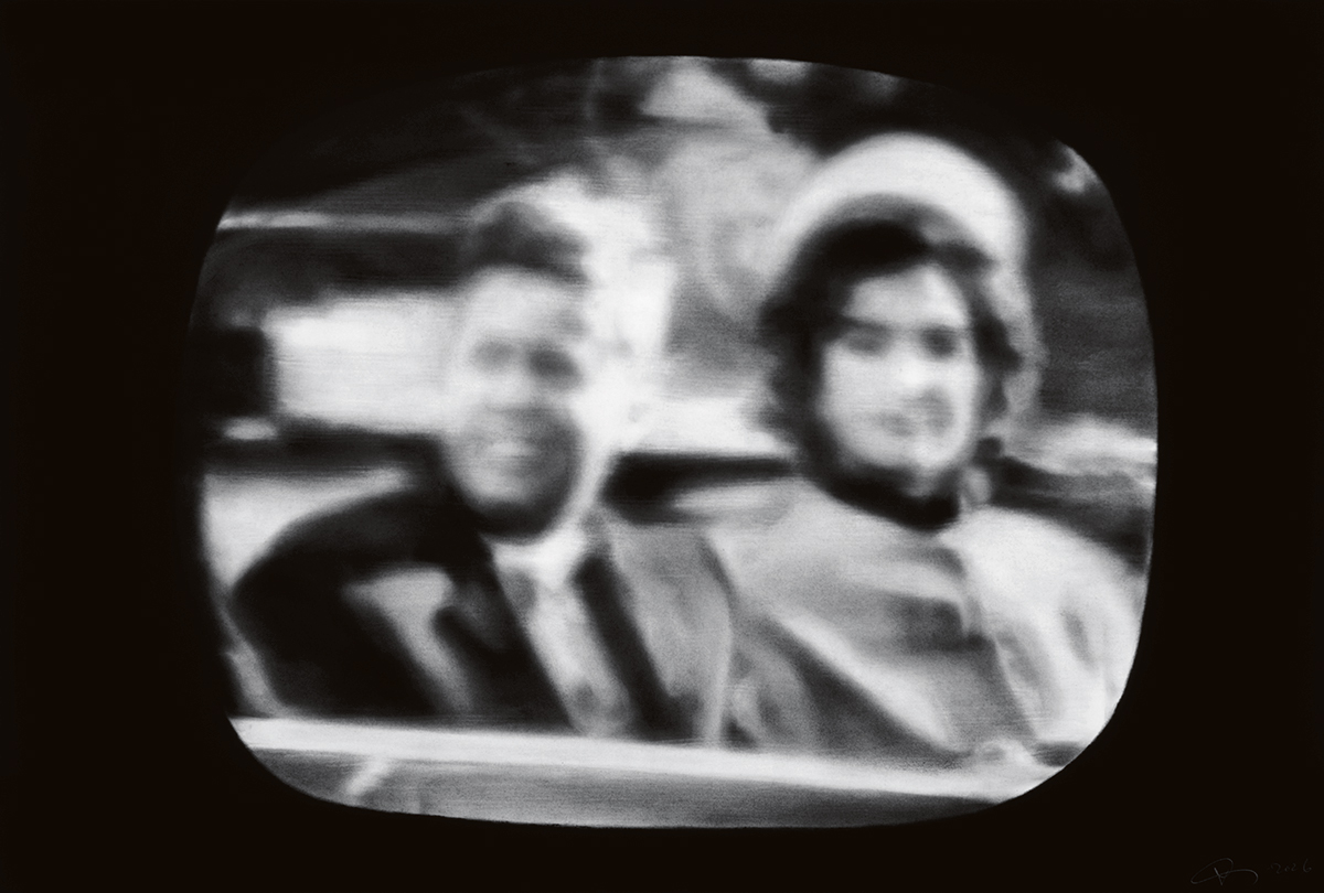 『Untitled （JFK & Jackie, Zapruder Still）』2026年　© 2026 Robert Longo/Artists Rights Society （ARS）, New York.