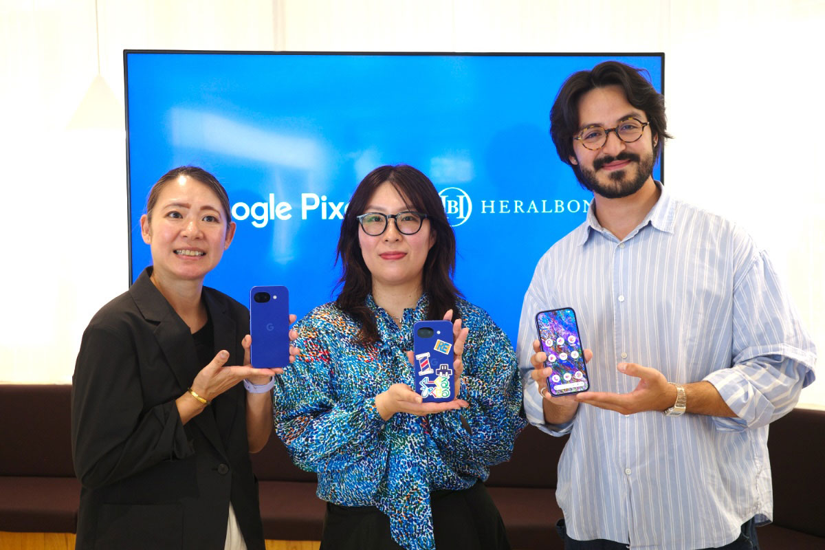 左からGoogle pixel 製品企画アジア太平洋事業統括リージョナルディレクターの阿部和子、ヘラルボニー執行役員 兼 アカウント事業本部統括の國分さとみ、Google Pixelプロダクトマネージャーのパブロ・オカンポ