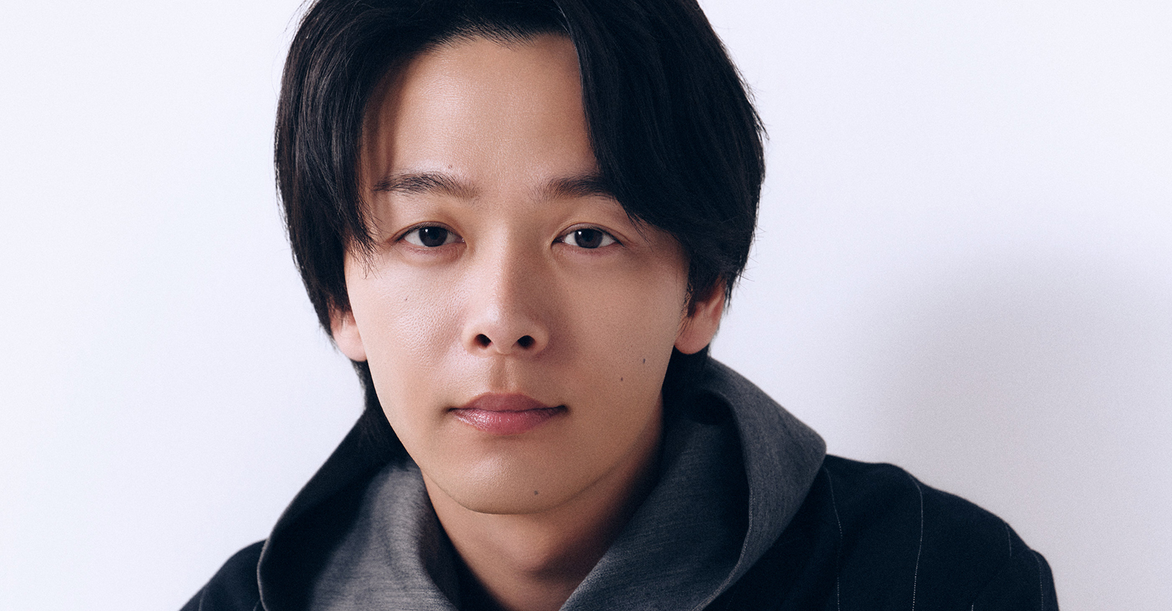 中村倫也インタビュー「不正解を選んでも自分のなかに確かな価値があれ