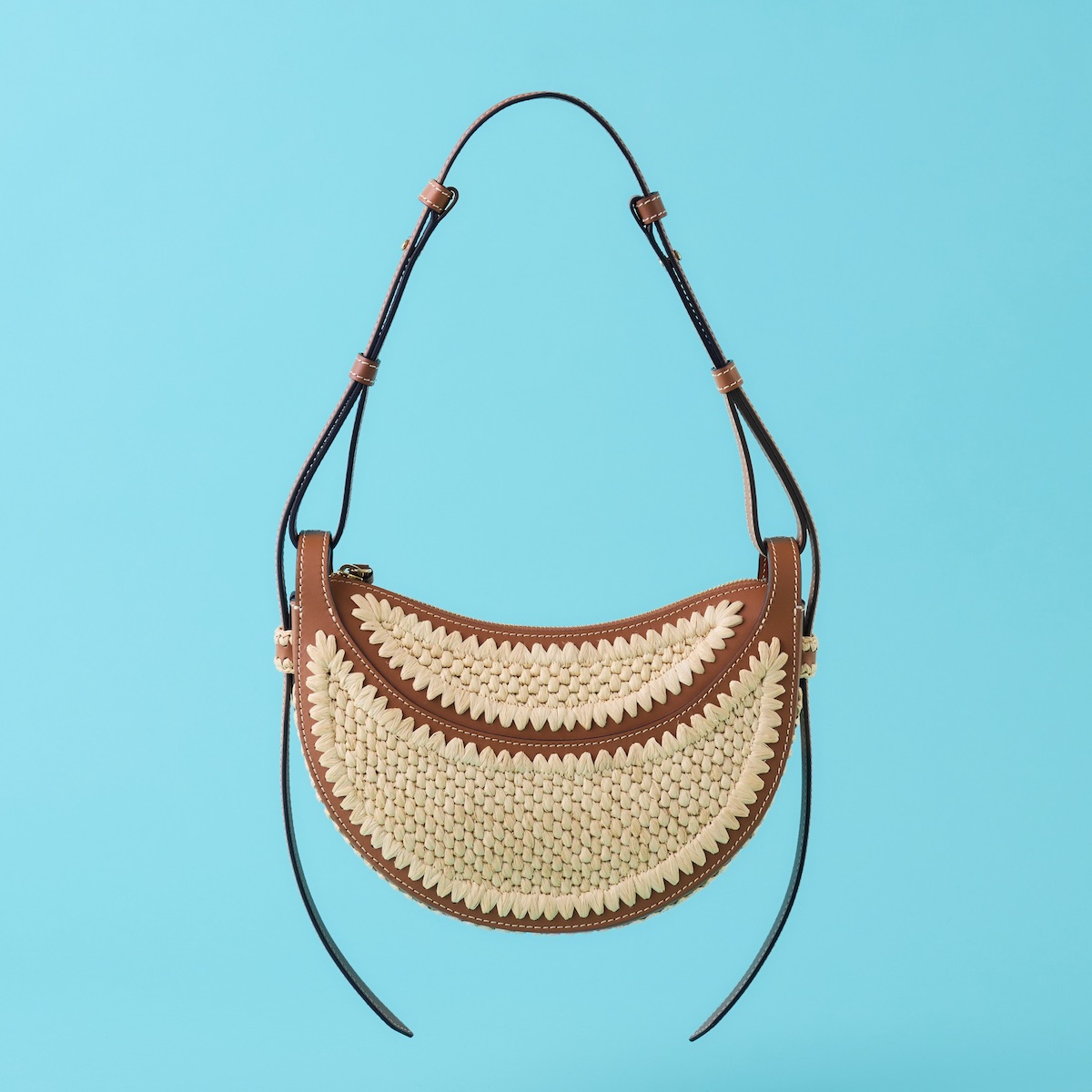 バッグ(H20×W24×D7.5cm)¥91,000/Polène(ポレーヌ jp.polene-paris.com)