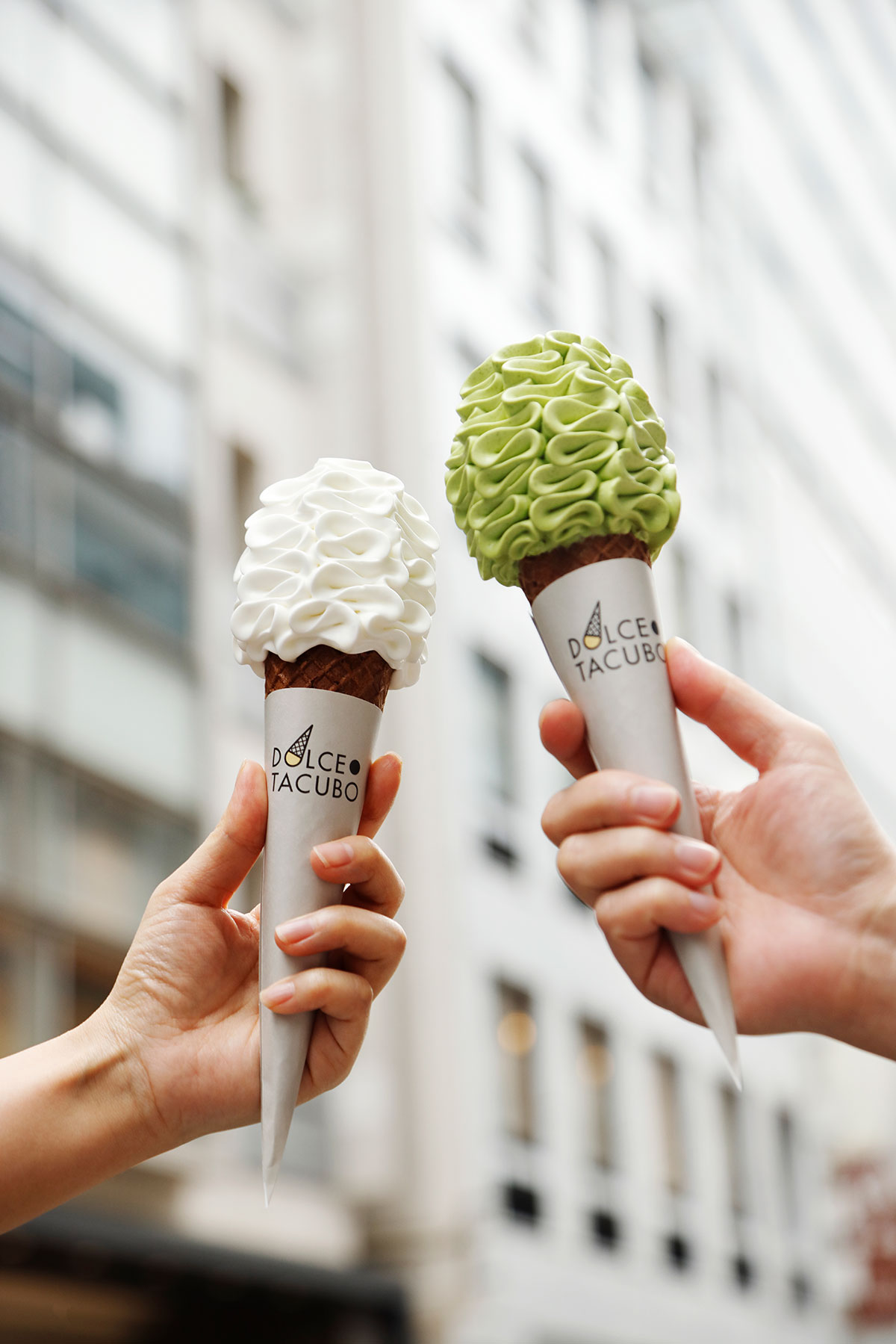 ドルタクソフト ミルク ¥1,00 抹茶 ¥1,200  