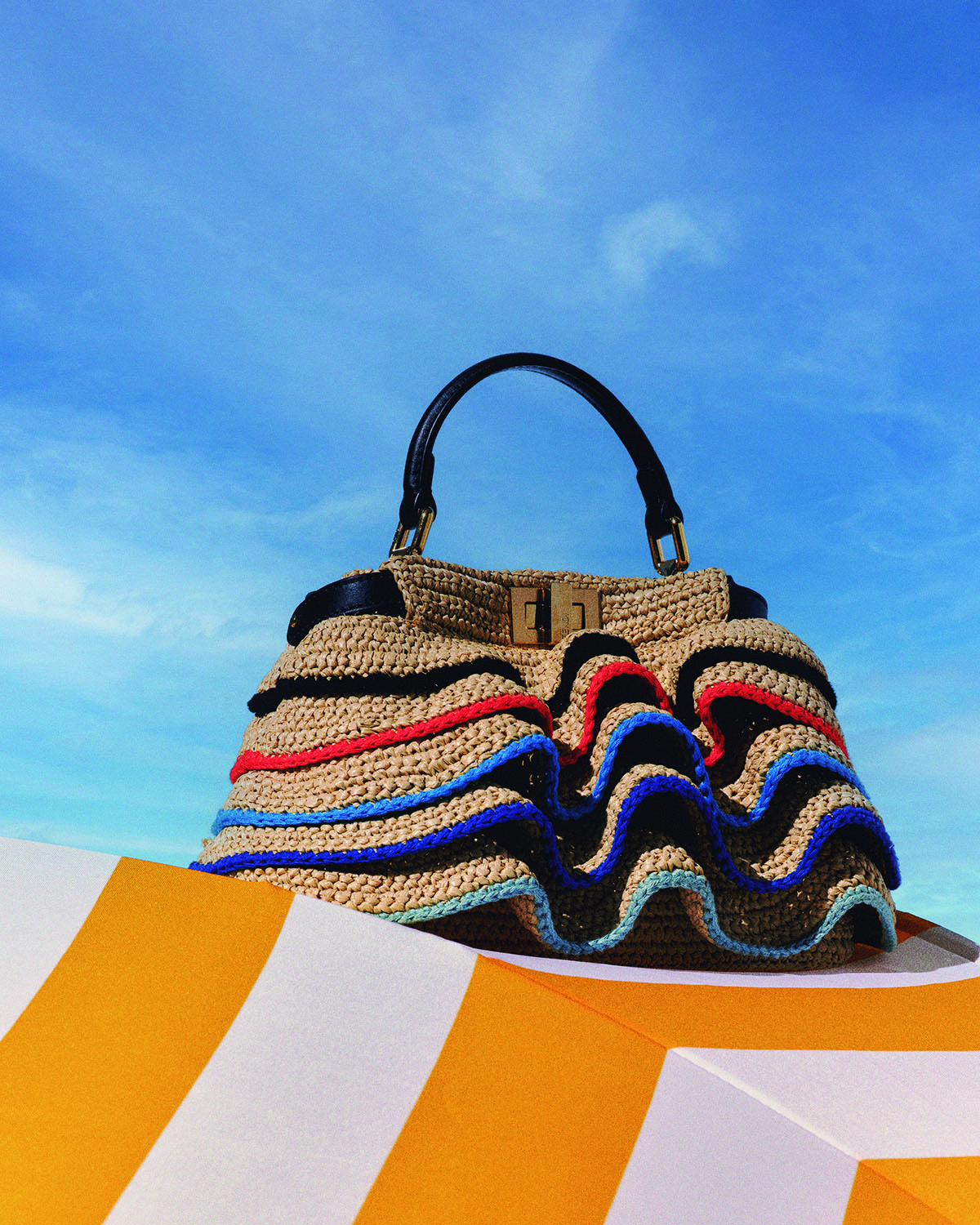 バッグ(W23×H18×D11cm)¥808,500/Fendi(フェンディ ジャパン)