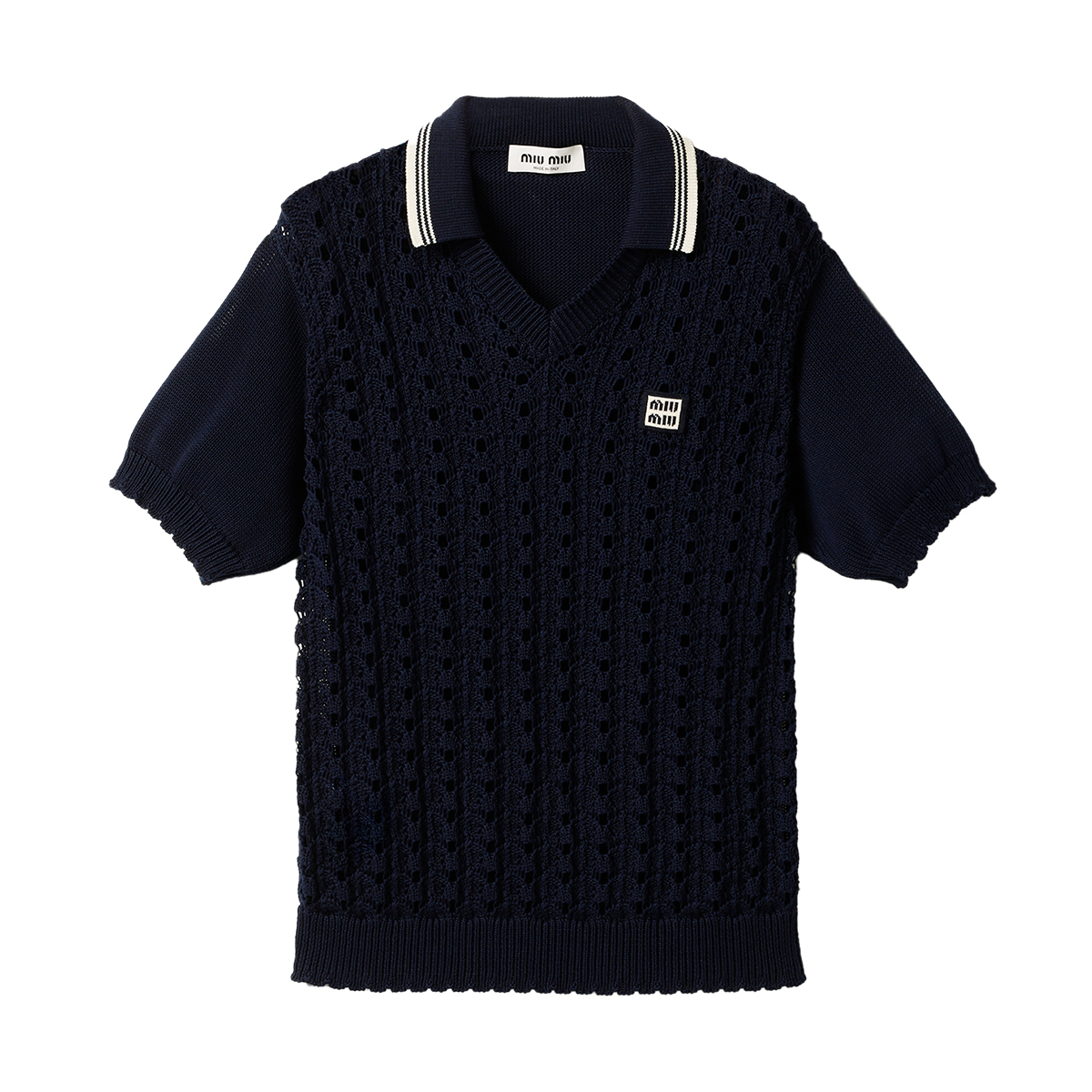 ポロシャツ￥258,500（予定価格）／Miu Miu（ミュウミュウ クライアントサービス 0120-451-993）