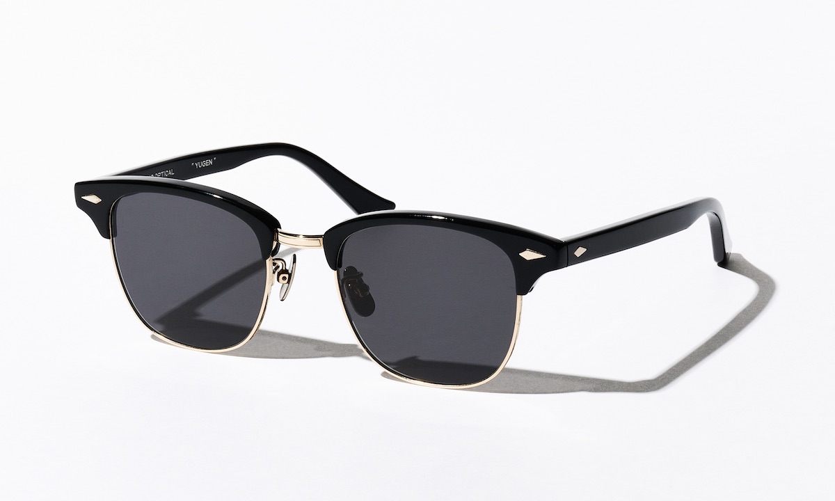 サングラス¥42,900/Nochino Optical(ノチノ オプティカル 南青山本店 03-6421-0869)