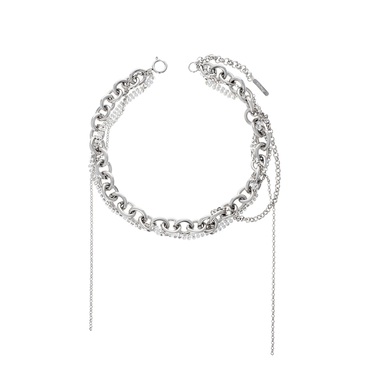 ネックレス￥49,500／Justine Clenquet （ザ・ウォール ショールーム） 