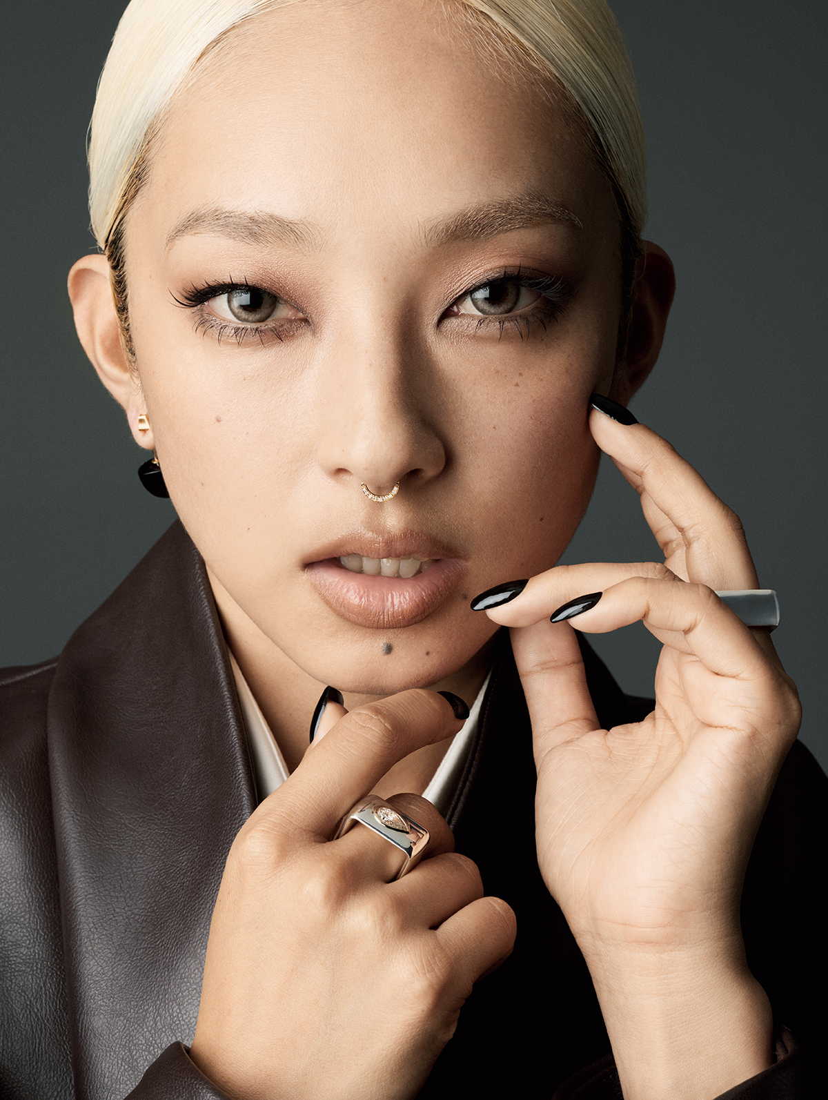 ジャケット¥132,000/Anna Choi(アンナ チョイ クライアントサービス) つけ襟 /スタイリスト私物
