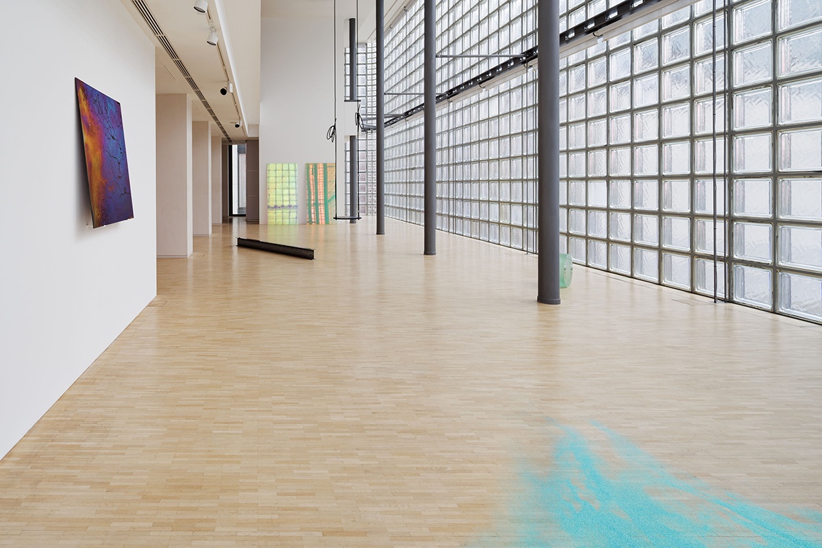 「東京、銀座5丁目4-1」アン・ヴェロニカ・ヤンセン展 展示風景(2026年) © Nacása & Partners Inc./ Courtesy of Fondation d'entreprise Hermès