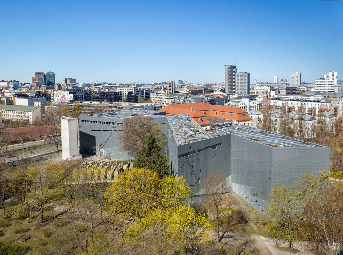 『ベルリン・ユダヤ博物館』 ドイツ　2001年 Jewish Museum Berlin, Germany, 2001 Photo: Roland Horn © The Japan Art Association