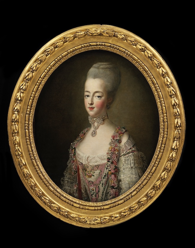 コートドレスのマリー・アントワネット フランソワ=ユベール・ドルーエ 1773年 ヴィクトリア&アルバート博物館蔵 © Victoria and Albert Museum, London 「マリー・アントワネット・スタイル」@横浜美術館