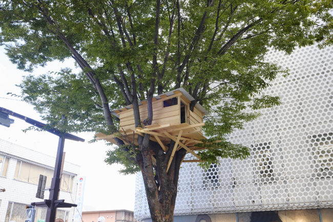 川俣正『Tree Hut in Maebashi 2026』