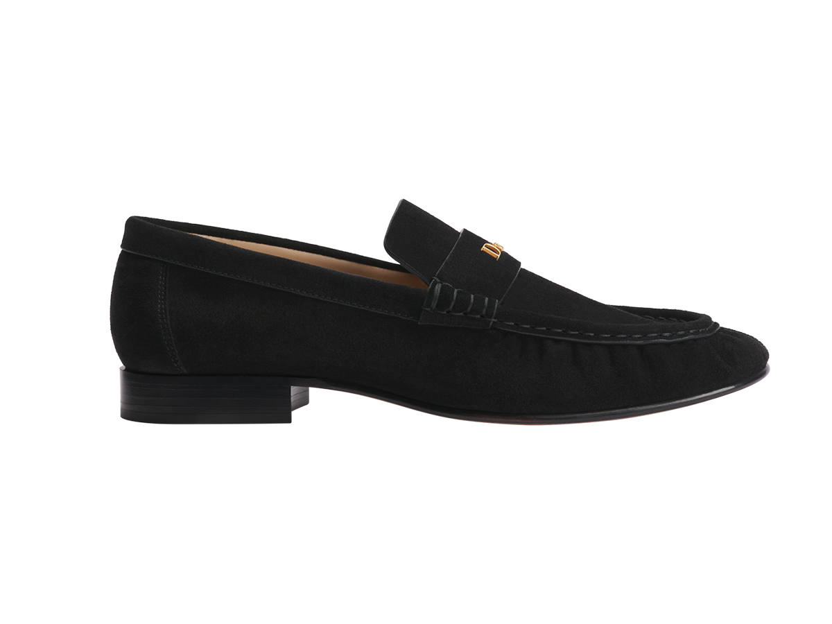 ヒール2cm ¥165,000/Dior(クリスチャン ディオール 0120-02-1947)