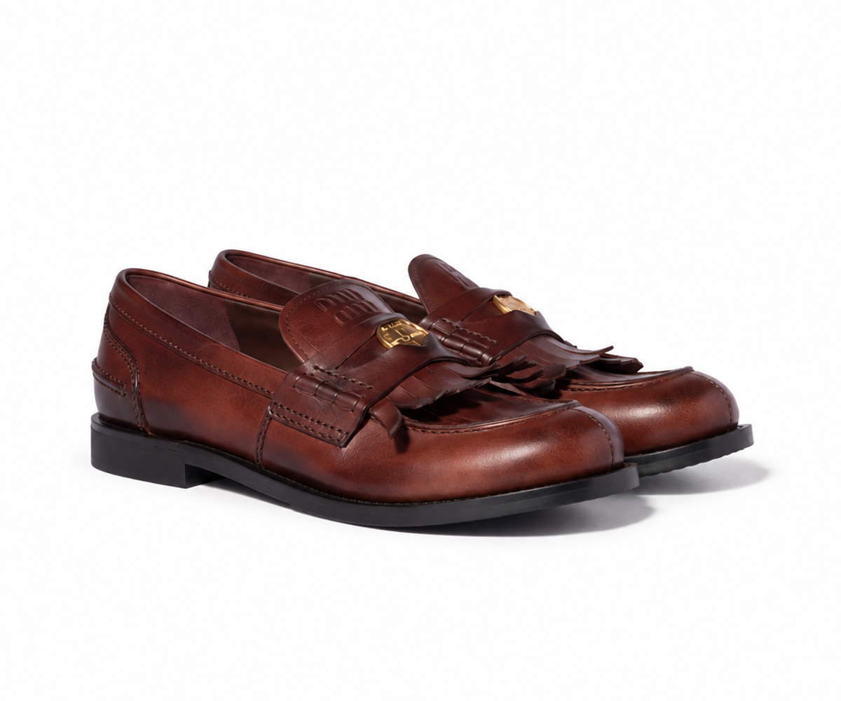 ヒール2cm ¥187,000(予定価格)/Miu Miu(ミュウミュウ クライアントサービス 0120-451-993)