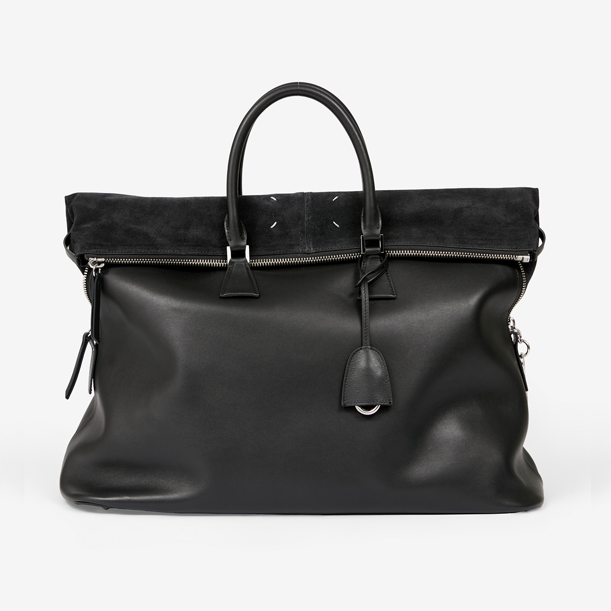 (W48×H38×D20cm)¥684,200/Maison Margiela(マルジェラ ジャパン クライアントサービス 0120-934-779)