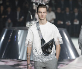 Dior Homme
Tokyo
Pre - Fall 2019
Menswear