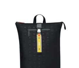 「レズニック モノグラム」ナイロントート ¥91,000