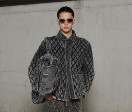 JACKET ¥187,000(税込)
DENIM PANTS ¥93,500(税込)
